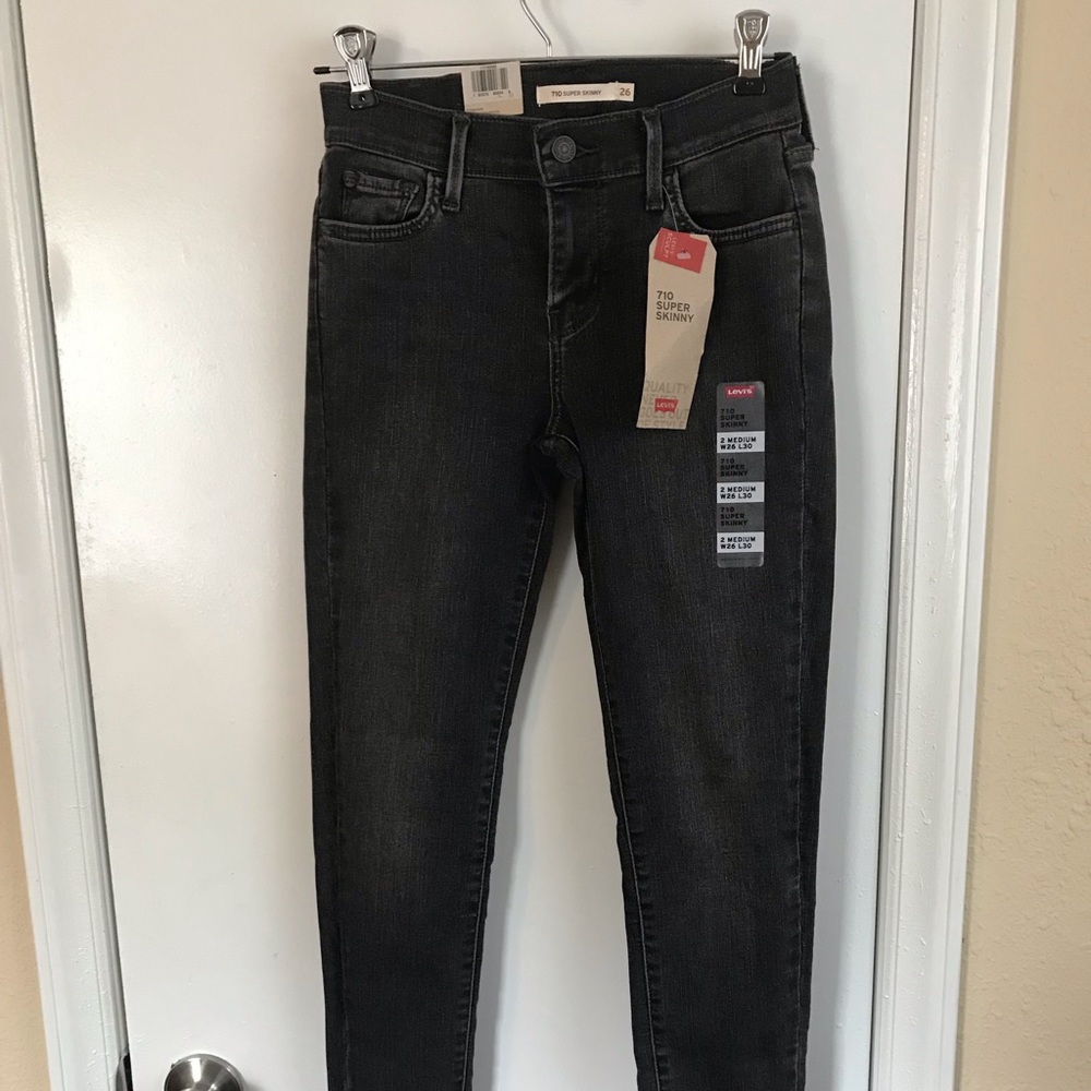 710 Super Skinny Levi’s Jeans